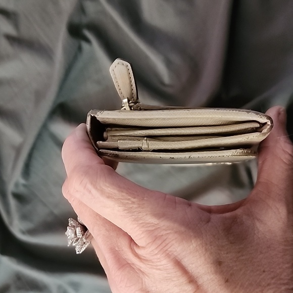 Prada double snap Soffiano nude/blush leather long wallet with ๐ COA ๐ - Picture 6 of 10